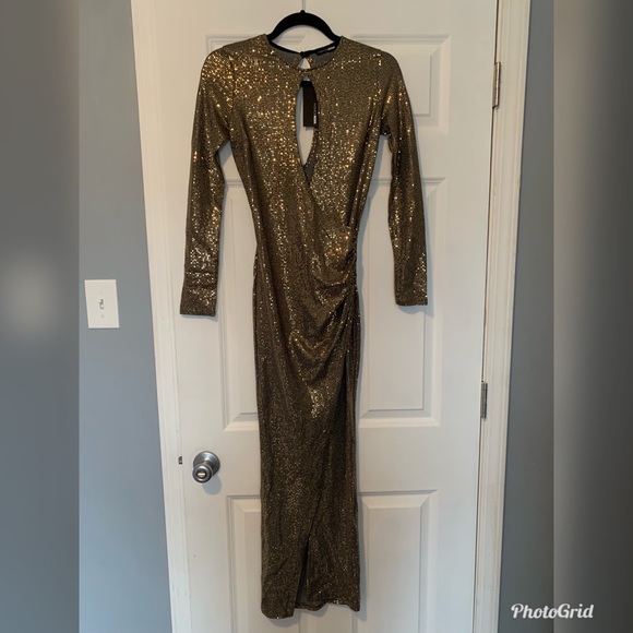 *GOLD* Fashion Nova Sequin Dress ✨ - Picture 5 of 8